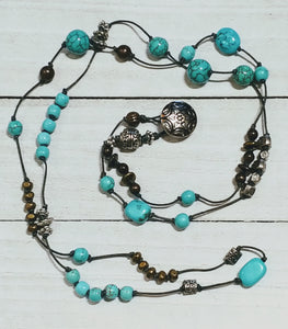 Leather Necklace with Turquoise and Howlite